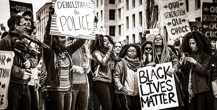 800px-Black_Lives_Matter_Protest.jpg